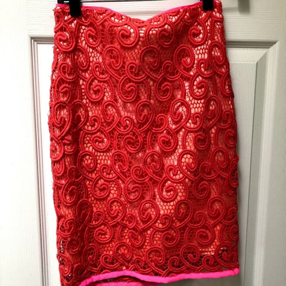 Elie Tahari Embroidered Red Skirt Sz 2